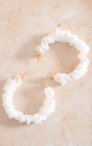 Bijuterii Pretty Little Thing Ruffle Chiffon Statement Hoop Albi | FTMO54098