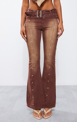 Blugi Pretty Little Thing Washed Eyelet Detail ed Flared Maro | SLXP24580
