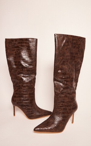 Cizme Pretty Little Thing PU Croc Detail Point Bombeu Stilettoed Knee Ciocolata | BOEH59386