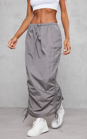 Fuste Pretty Little Thing Charcoal Parachute Tie Talie Midaxi Gri | PJOA12530