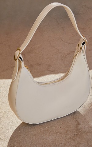 Geanta De Umar Pretty Little Thing Curved PU Albi | NPFX64598