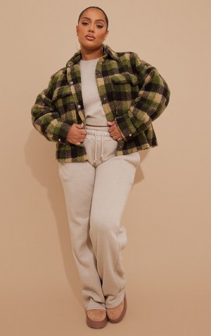 Geci Pretty Little Thing Plus Borg Check Shacket Albi | CVLH95620