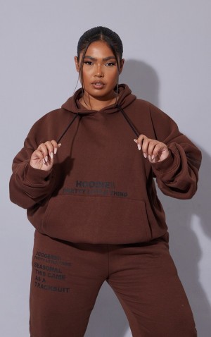 Hanorac cu Gluga Pretty Little Thing Plus Oversized Grafice Print Pocket Front Ciocolata | VQHZ98137