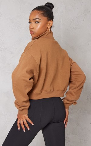 Hanorace Pretty Little Thing High Neck Half Zip Crop Ciocolata | JBXW59821