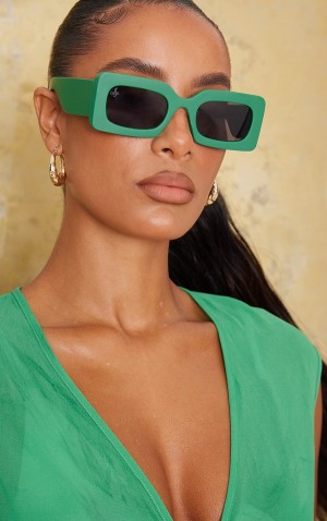 Ochelari de Soare Pretty Little Thing Jeepers Peepers Matt Rectangular Verzi | QJYU31694