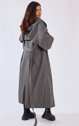 Paltoane Pretty Little Thing Charcoal Woven Cu Glugă Oversized Trench Gri | BOWG70485