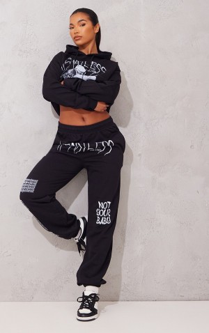 Pantaloni De Trening Pretty Little Thing Heartless Grafice Printed Negrii | RPWL29603