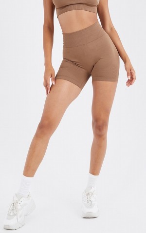 Pantaloni Scurti Pretty Little Thing Mocha Basic Seamlessy Bej | PZVN83421