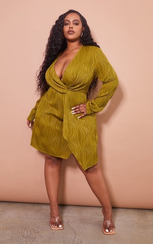 Rochie Pretty Little Thing Plus Plisse Wrap Front Masline Verzi | RPFS36297