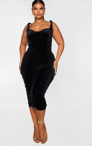 Rochie Pretty Little Thing Plus Velvet Extreme Ruched Side Detail Negrii | QEBP91386