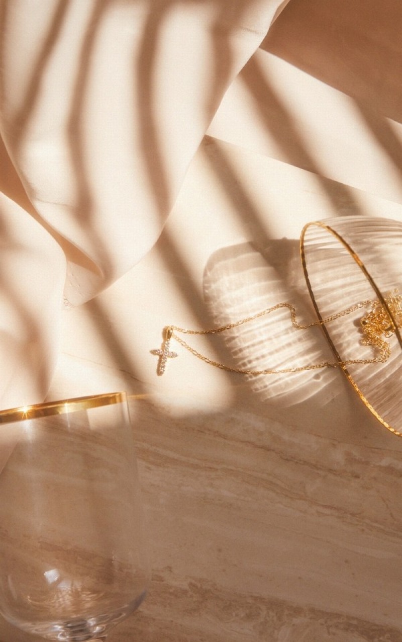 Bijuterii Pretty Little Thing Real Plated Diamante Cross Aurii | YWVE02634