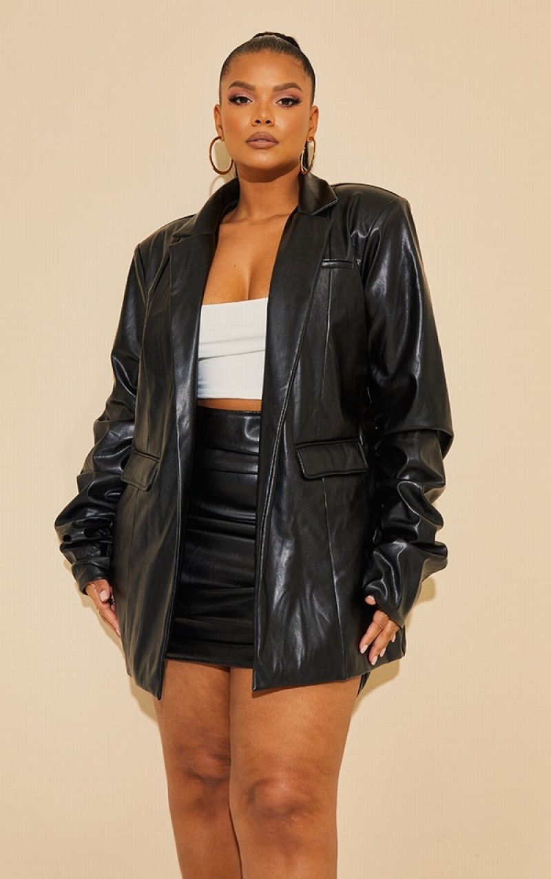 Blazere Pretty Little Thing Plus PU Ruched Sleeve Negrii | PHRY79061