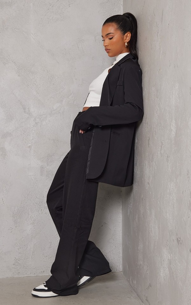 Blazere Pretty Little Thing Triple Button Shoulder Căptușită Oversized Negrii | BTCA51937