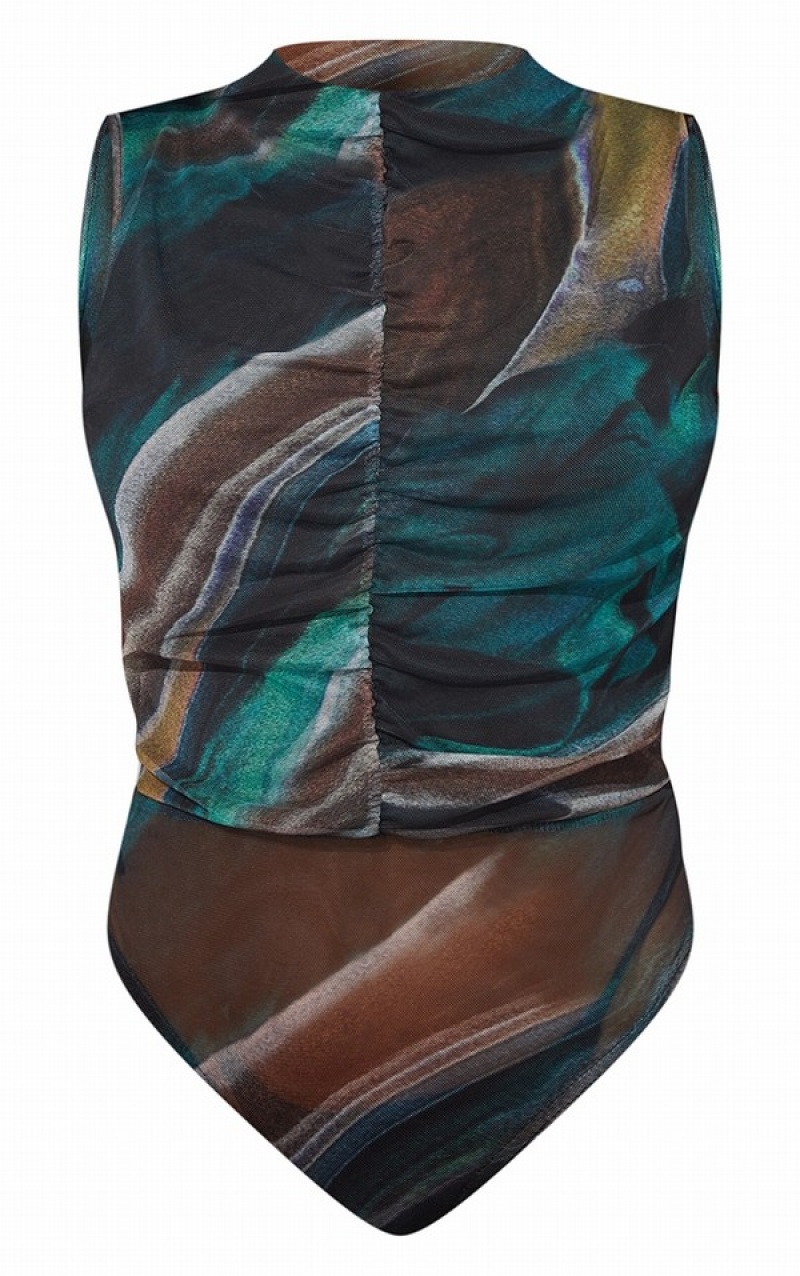 Body-uri Pretty Little Thing Abstract Printed Mesh Ruched Front Colorati | TCEY23670