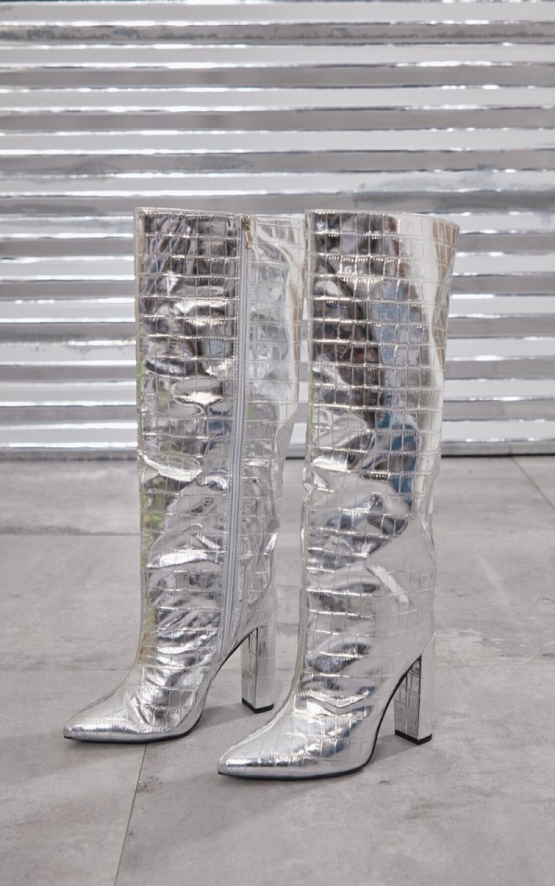 Cizme Pretty Little Thing Largi Fit Metallic Point Bombeu Croc Block Highed Knee Argintii | LCXO56384