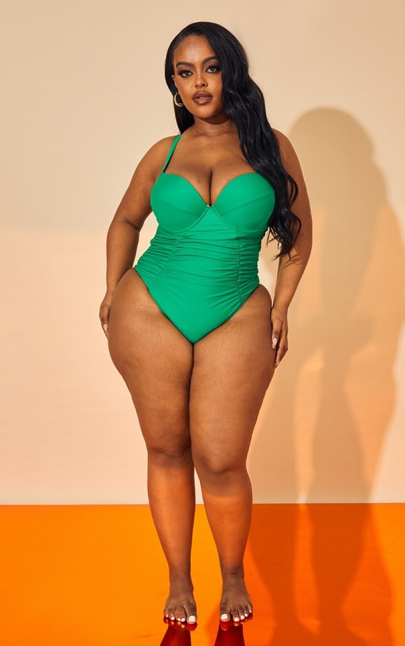 Costume De Baie Pretty Little Thing Plus Bright Ruched Cupped Verzi Deschis | ADHR29710