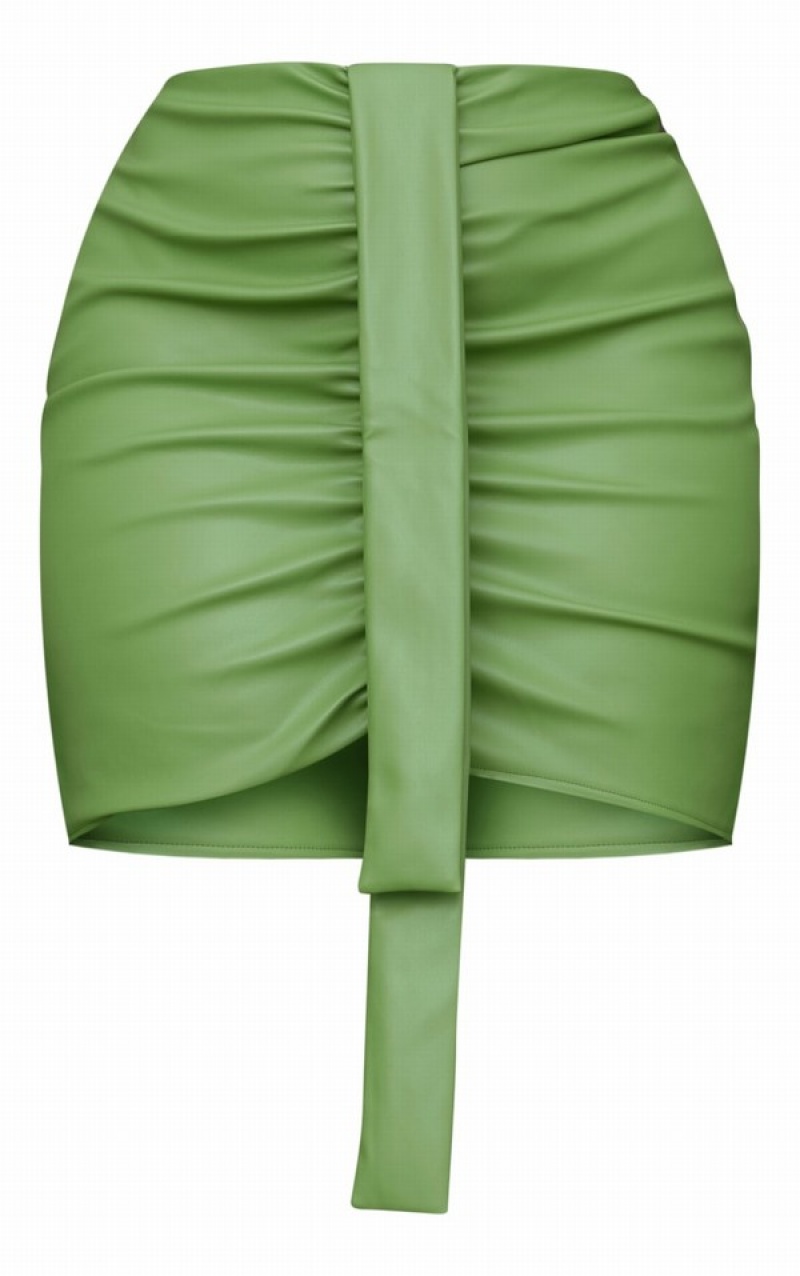 Fuste Pretty Little Thing Plus Bright Faux Piele V Front Ruched Verzi Deschis | ULTO95807