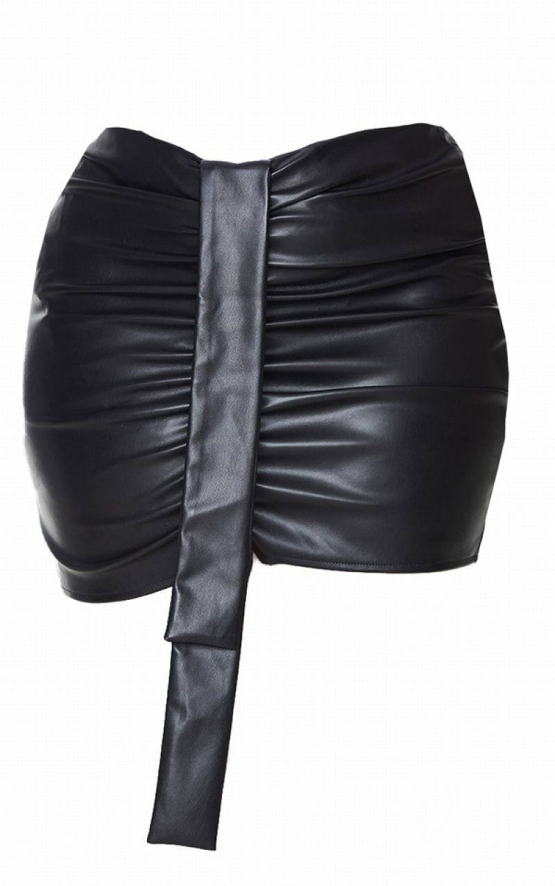 Fuste Pretty Little Thing Plus Faux Piele V Front Ruched Negrii | FEUM63450