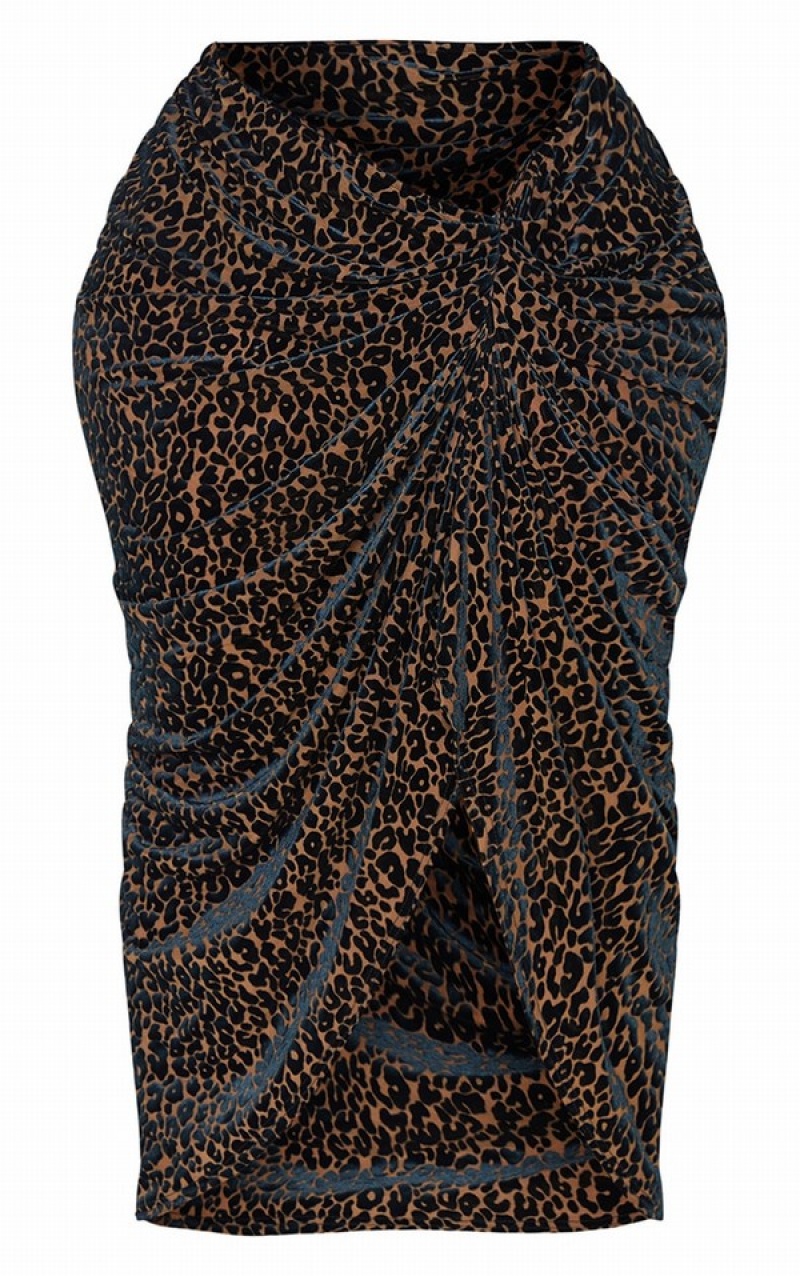 Fuste Pretty Little Thing Plus Leopard Velvet Ruched Side Ciocolata | TYFO06745
