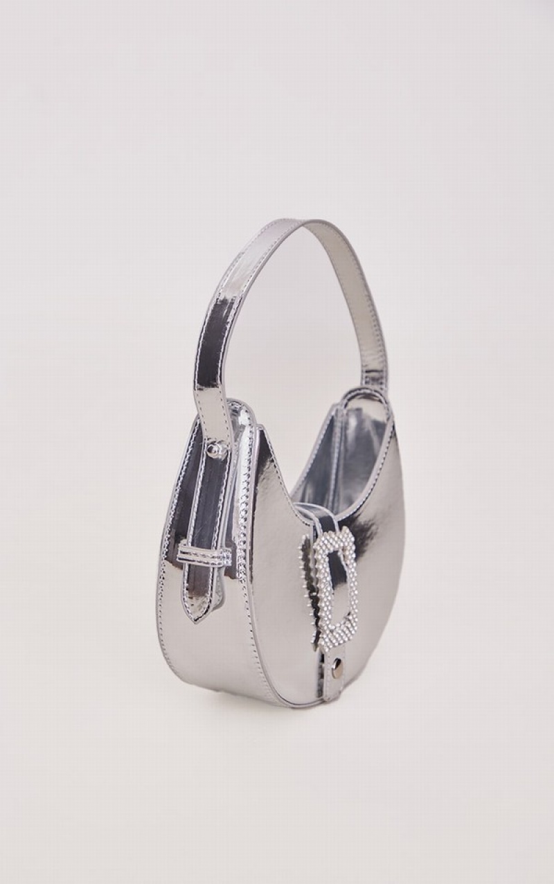 Geanta De Umar Pretty Little Thing Metallic Curved Diamante Cu Catarama Argintii | QBIE95738