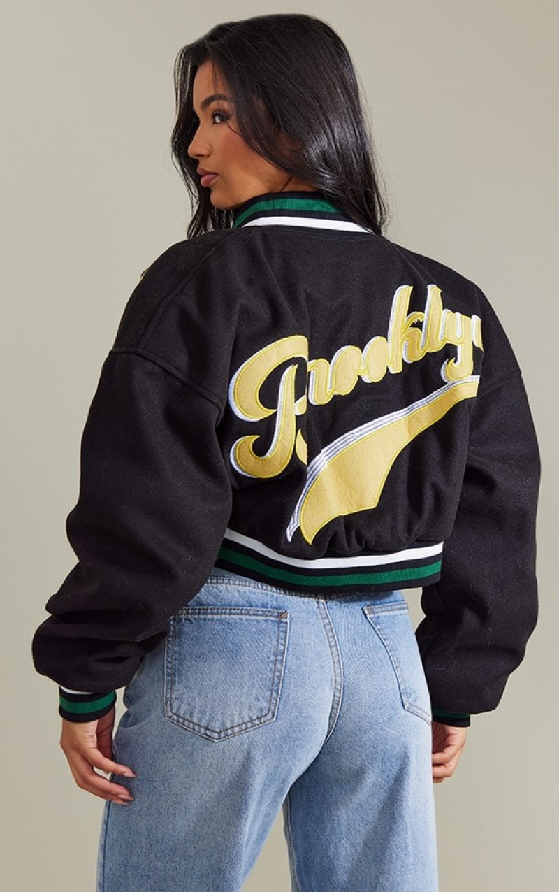 Geci Pretty Little Thing Lână Look Grafice Front Cropped Bomber Negrii | MIWJ30576
