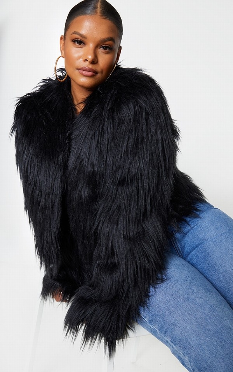 Geci Pretty Little Thing Plus Faux Fur Shaggy Cropped Negrii | LBSX81290