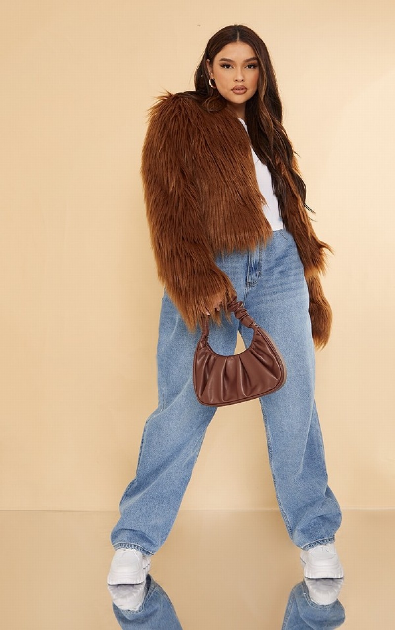 Geci Pretty Little Thing Plus Faux Fur Shaggy Cropped Ciocolata | EJIC14785