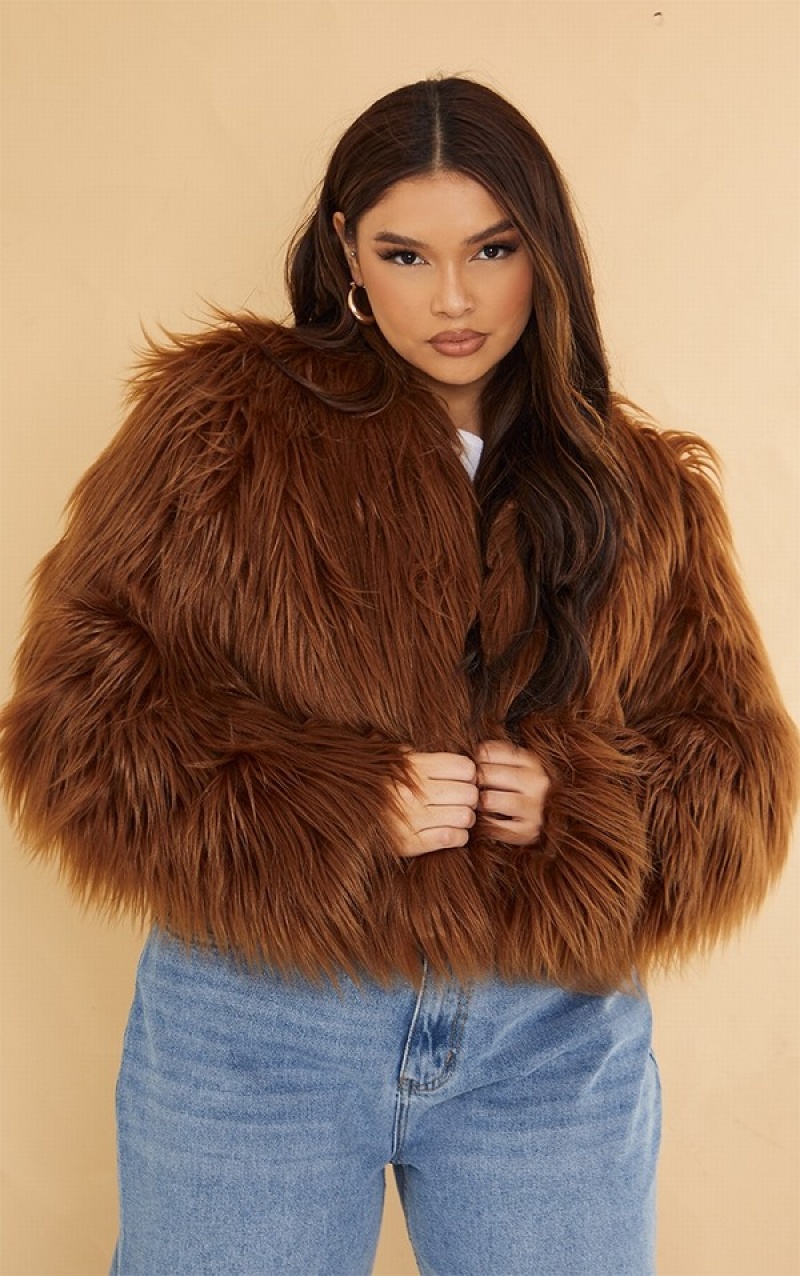 Geci Pretty Little Thing Plus Faux Fur Shaggy Cropped Ciocolata | EJIC14785