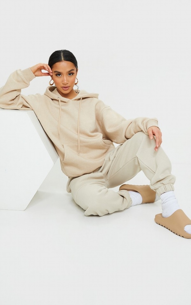 Hanorac cu Gluga Pretty Little Thing Petite Sand Oversized Ultimate Maro | HFZP39812