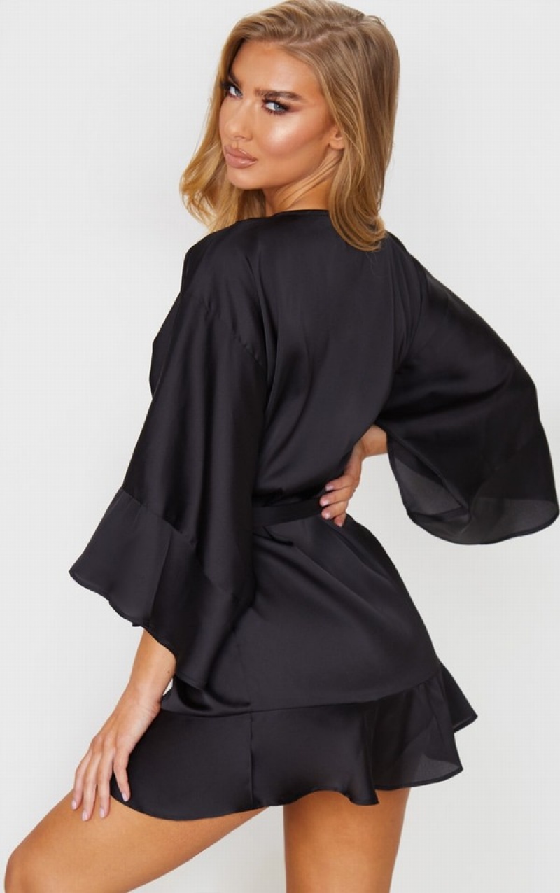 Lenjerie Pretty Little Thing Frill Sleeve Satin Robe Negrii | YEMT43761