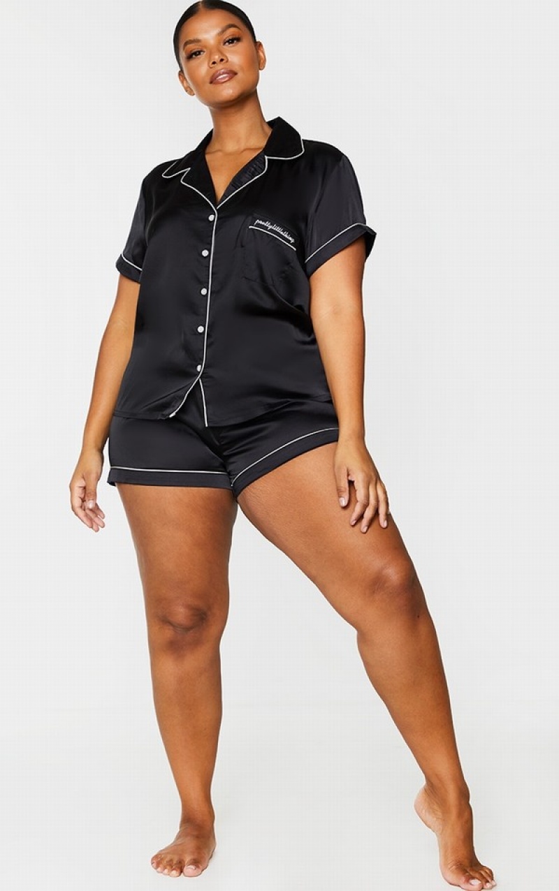 Lenjerie Pretty Little Thing Plus Satin Pocket PJ Negrii | HMYB38105