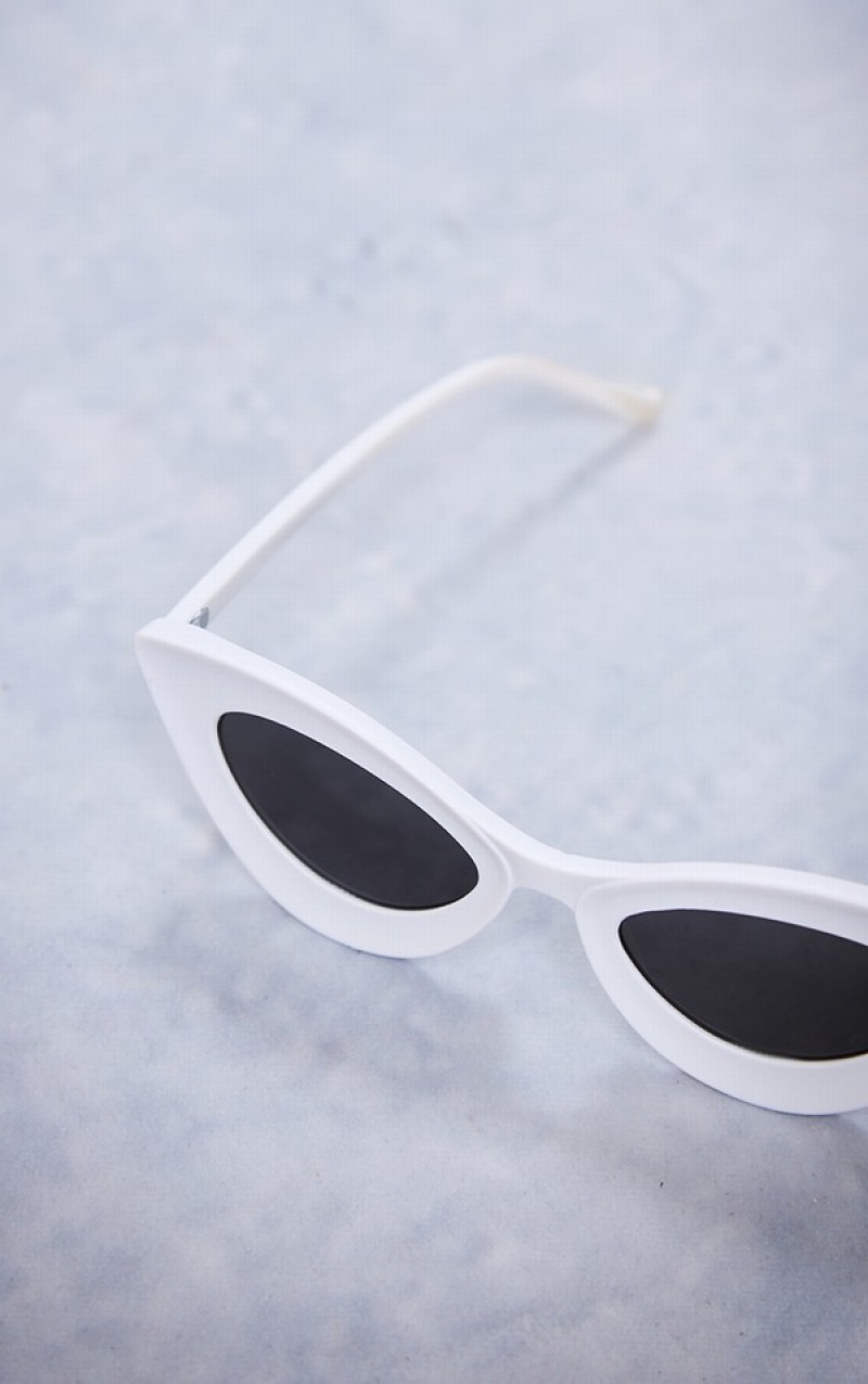 Ochelari de Soare Pretty Little Thing Matt Edged Frame Cat Eye Albi | VLCQ58243
