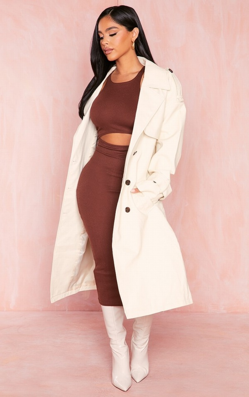 Paltoane Pretty Little Thing Petite Faux Piele Statement Cu Catarama Trench Albi | CGOZ79682