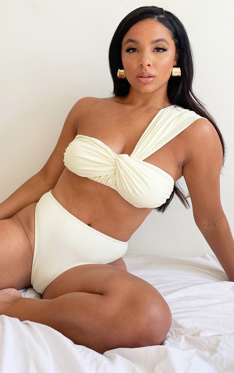 Pantaloni De Bikini Pretty Little Thing High Talie Albi | IEBT74183