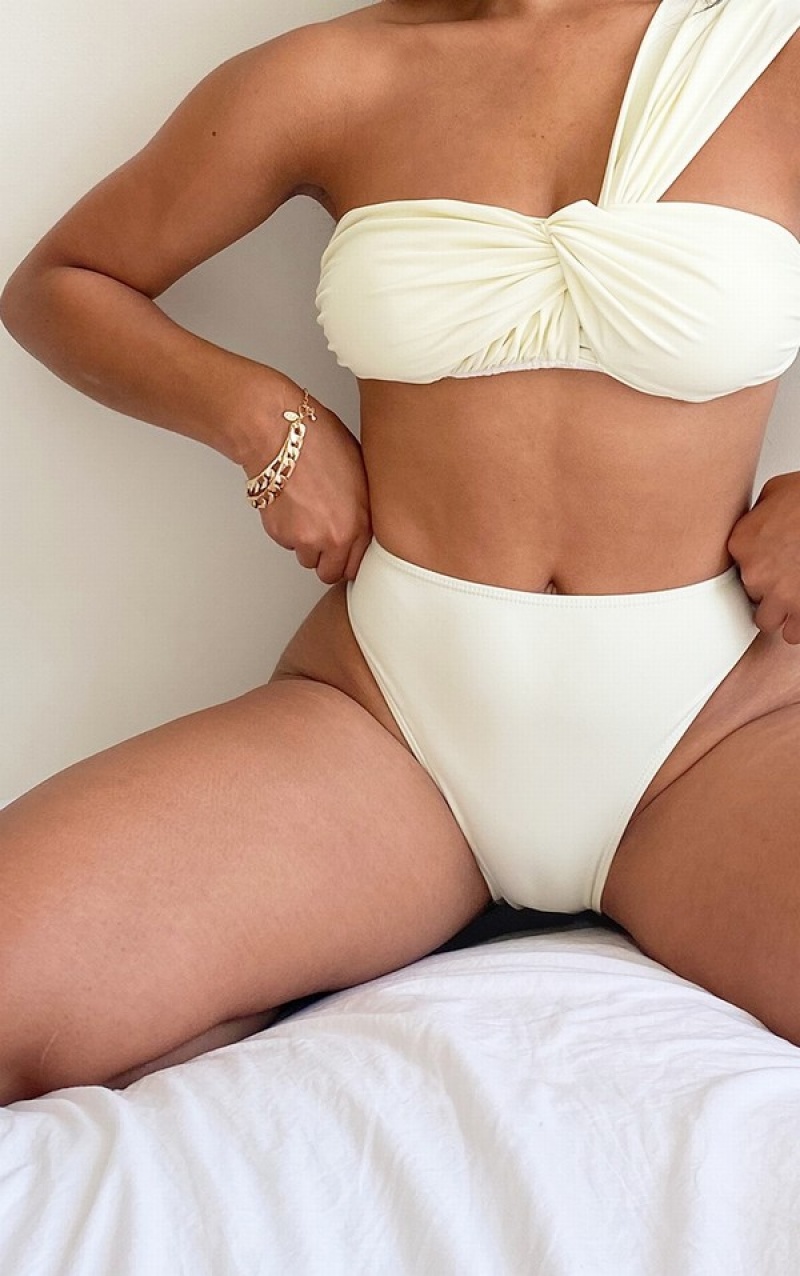 Pantaloni De Bikini Pretty Little Thing High Talie Albi | IEBT74183