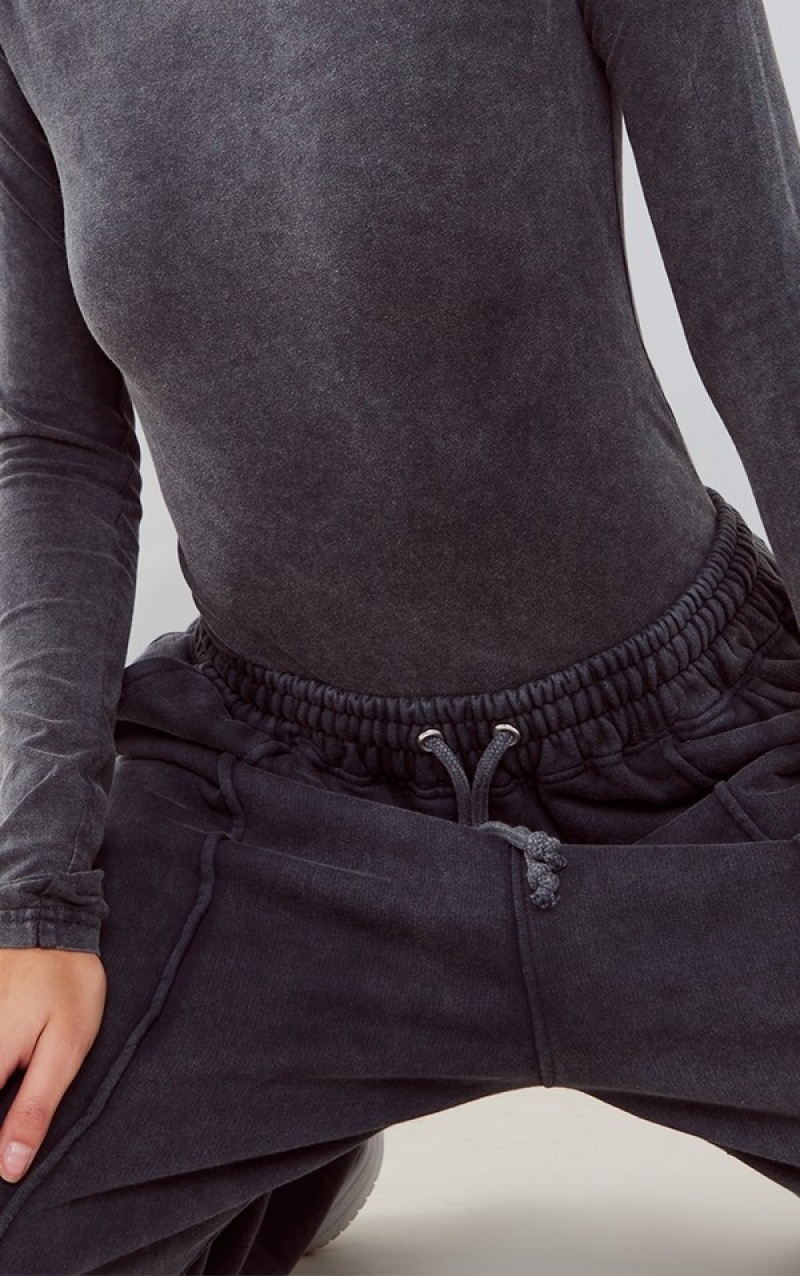 Pantaloni De Trening Pretty Little Thing Charcoal Washed Pintuck Drept Leg Gri | KEZN85146