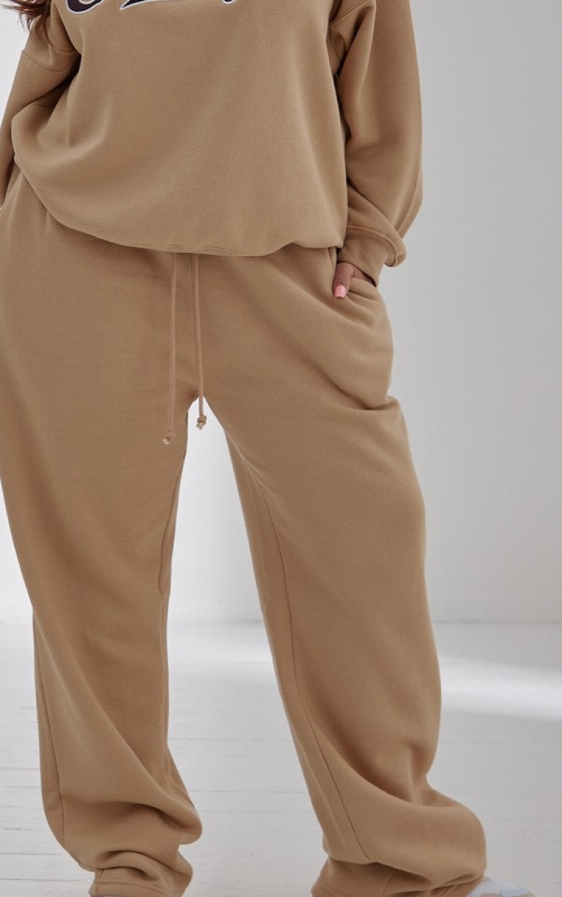 Pantaloni De Trening Pretty Little Thing Plus Flaredpant Bej | ZRGW85473