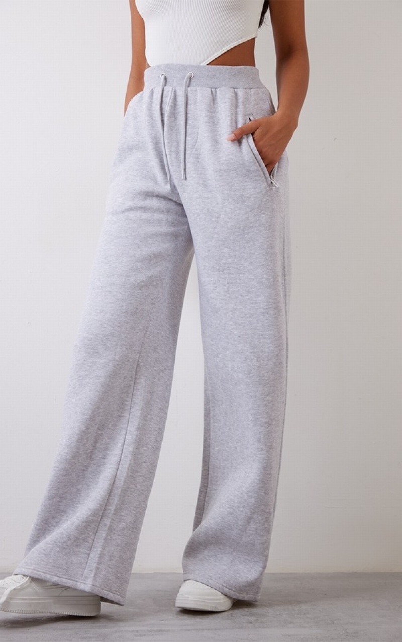 Pantaloni De Trening Pretty Little Thing Cizme Inalte Ash Drept Leg Gri | FPHZ07456