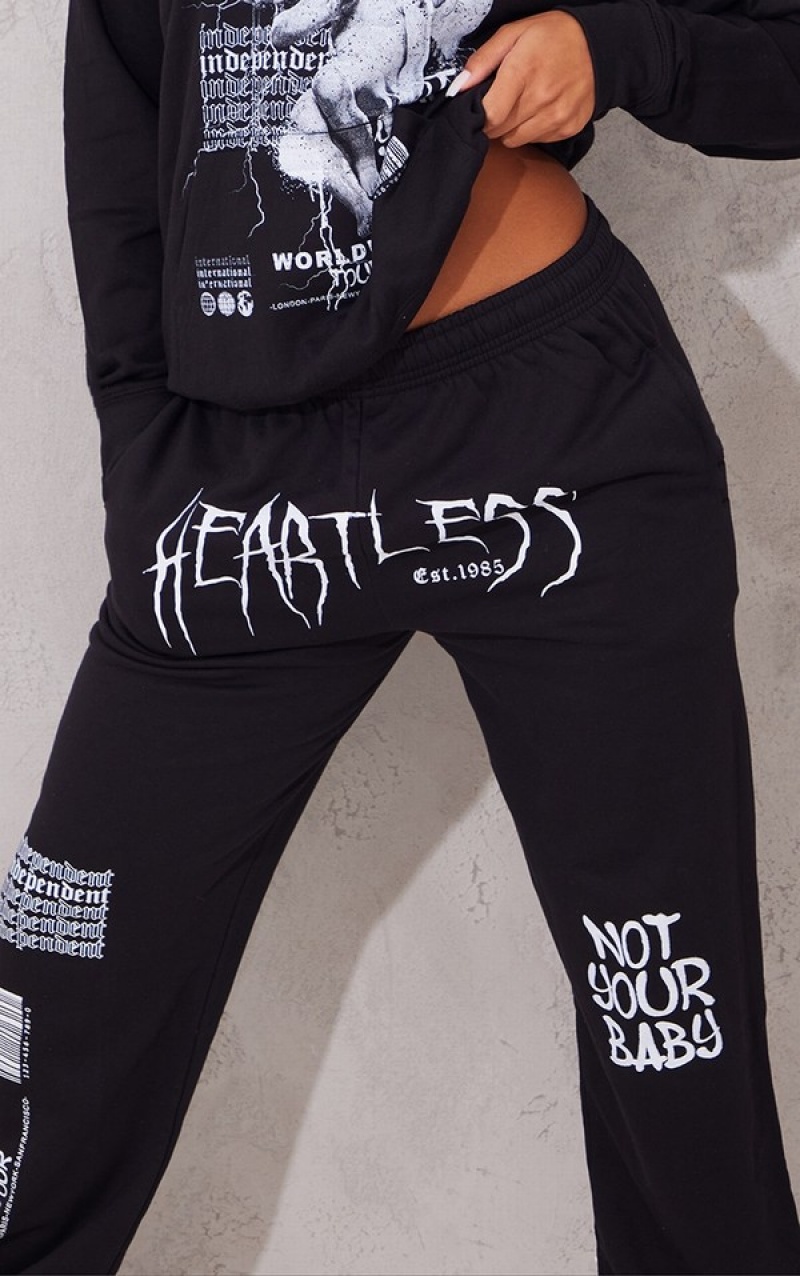 Pantaloni De Trening Pretty Little Thing Heartless Grafice Printed Negrii | RPWL29603