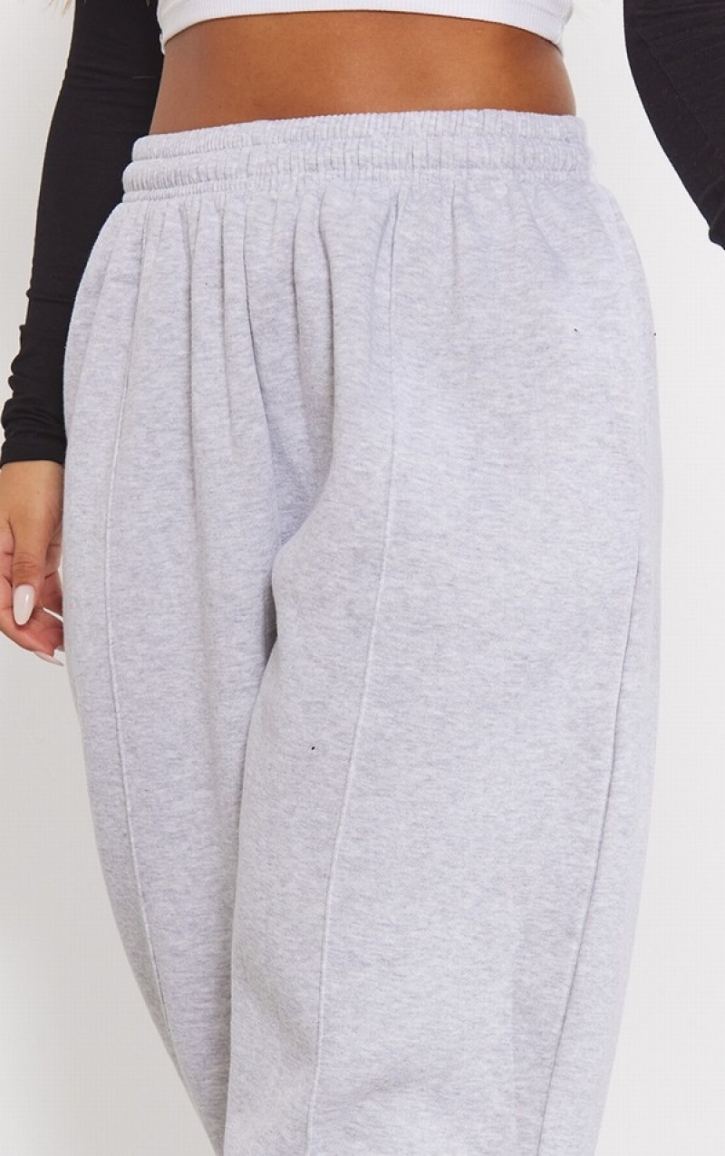 Pantaloni De Trening Pretty Little Thing Ash Pintuck Detail Oversized Gri | JYWN12439