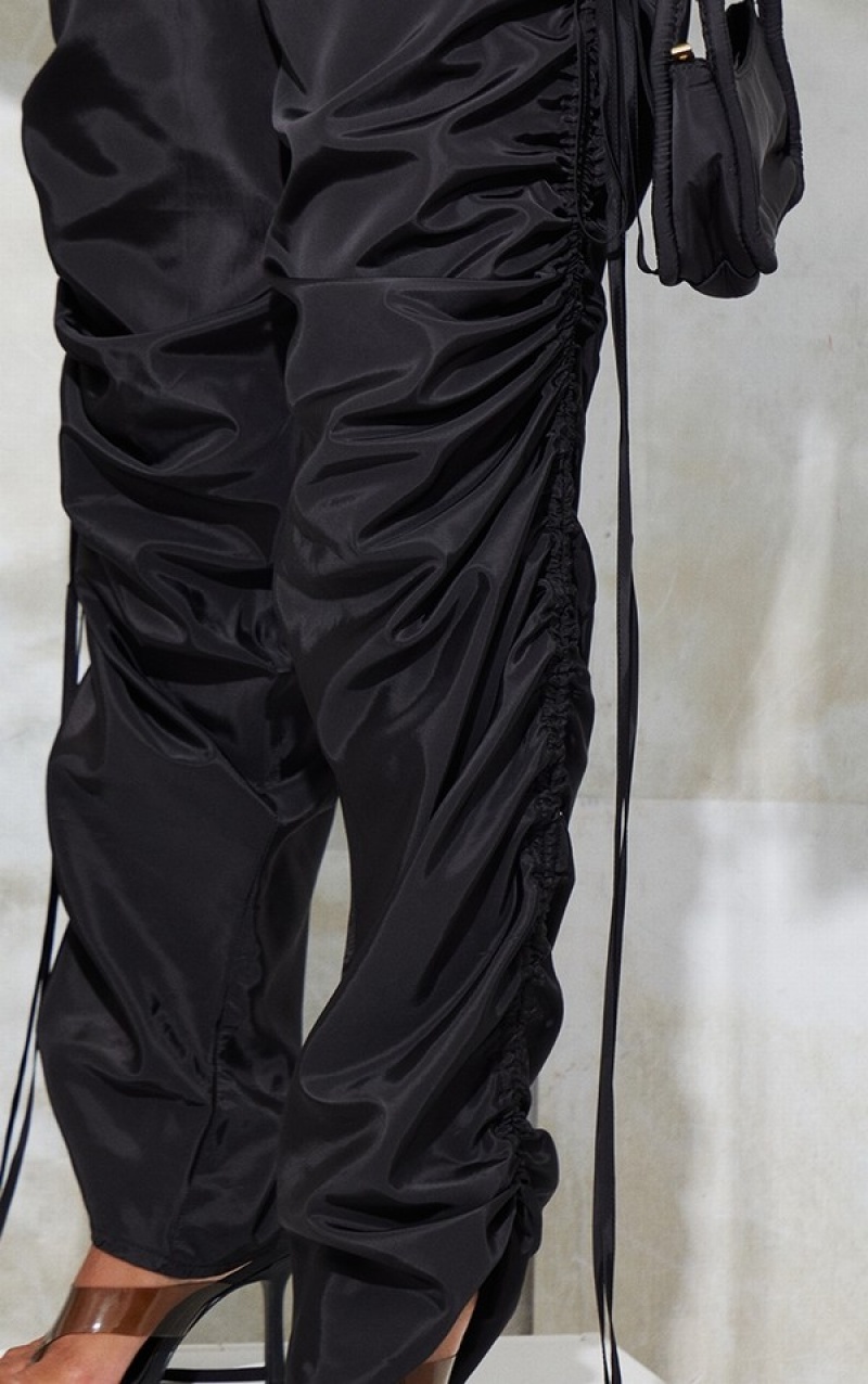 Pantaloni De Trening Pretty Little Thing Shell Ruched Leg Negrii | JYTI56392