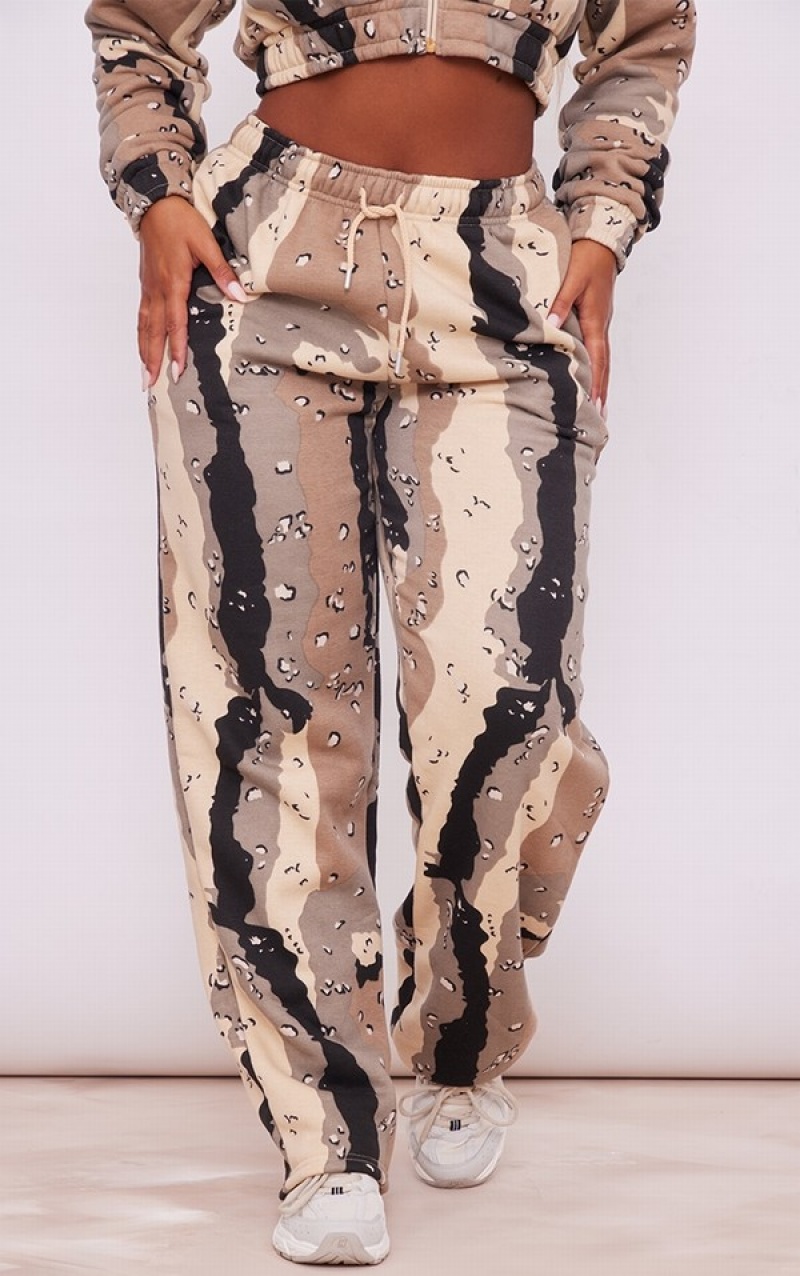 Pantaloni De Trening Pretty Little Thing Shape Stone Drept Leg Camo Gri | NMPL30946