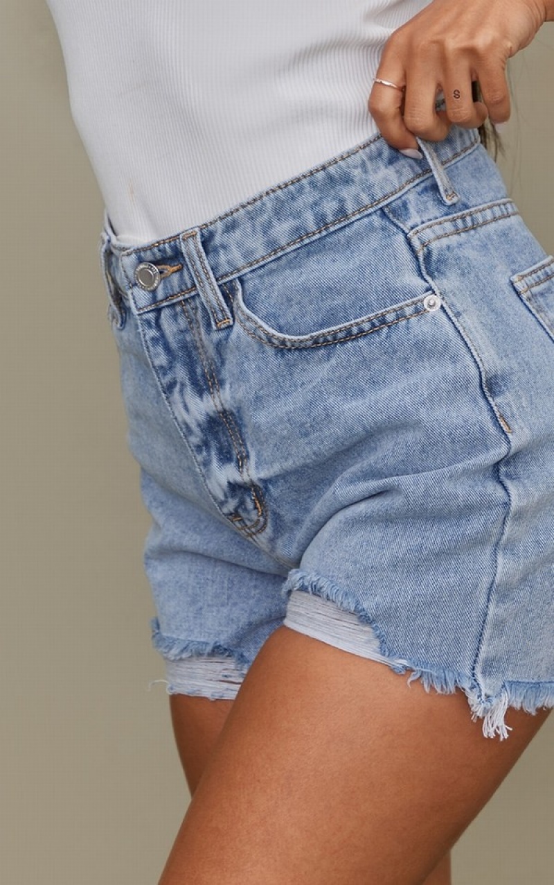Pantaloni Scurti Pretty Little Thing Petite Wash Ripped Albastri Deschis Albastru Deschis | PAFW96175