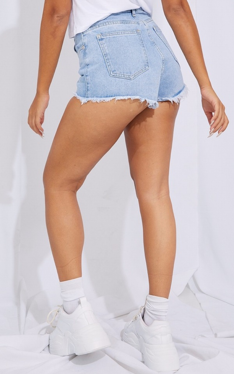 Pantaloni Scurti Pretty Little Thing Petite Wash Frayed Hem Albastri Deschis Albastru Deschis | POCN93648