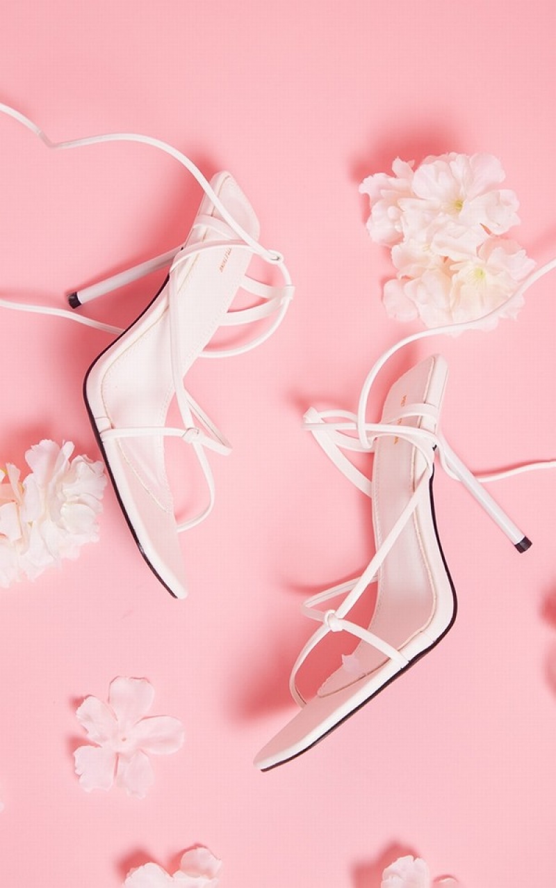 Pantofi Cu Toc Pretty Little Thing PU Square Bombeu Barely There Ankle Dantela Up High Albi | IJRX24817