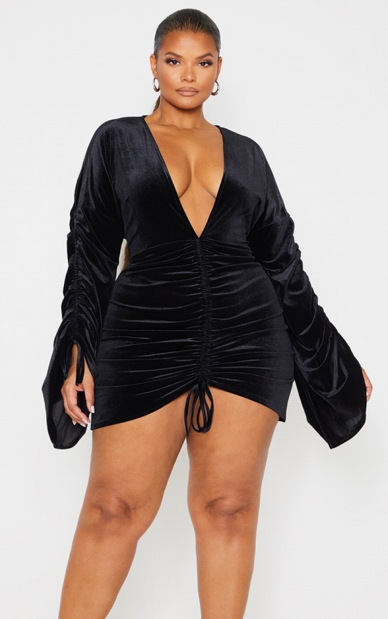 Rochie Pretty Little Thing Plus Velvet Plunge Ruched Front Bodycon Negrii | JYOW46370