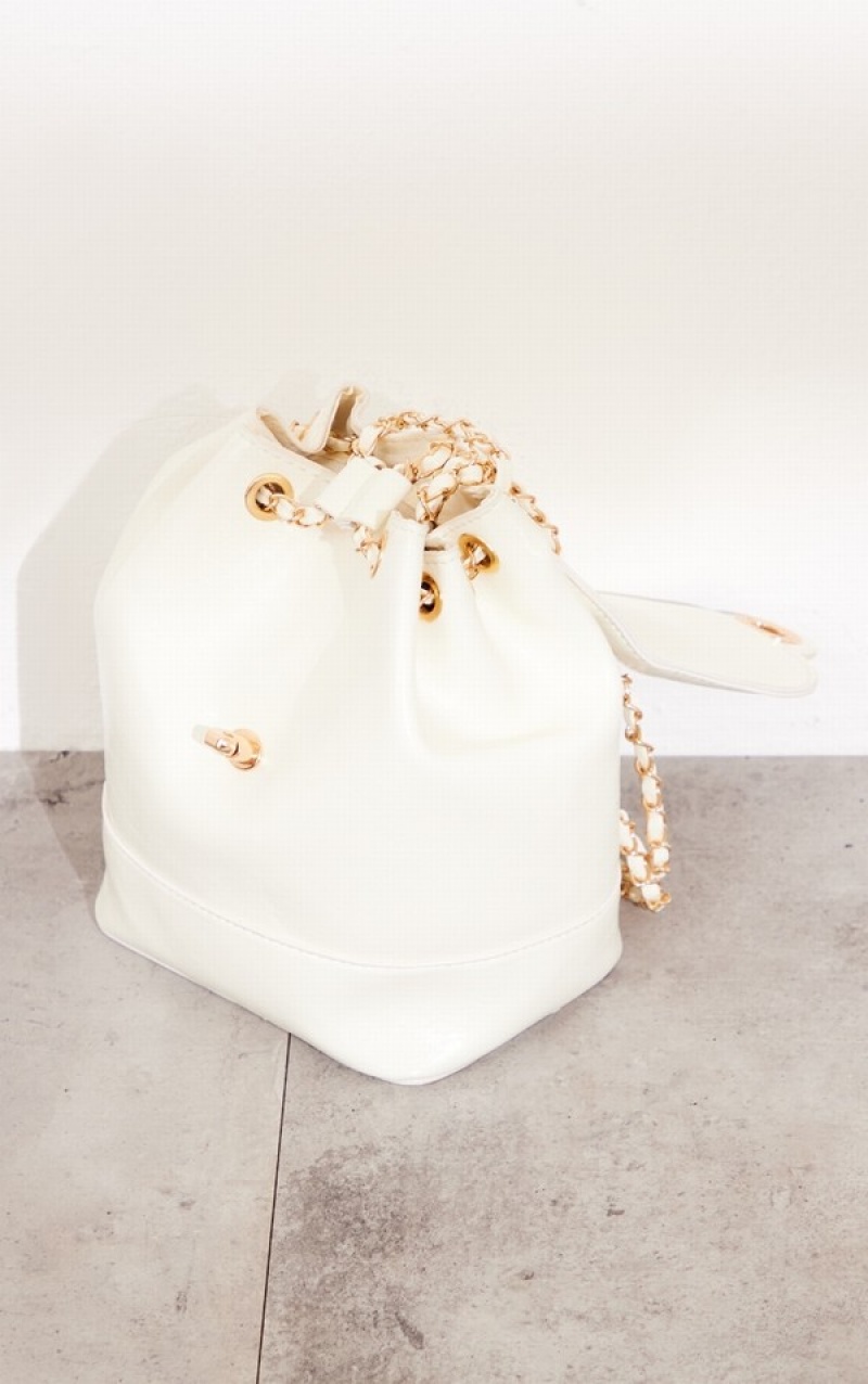Rucsac Pretty Little Thing PU Chain Curea Albi | DCPF45298