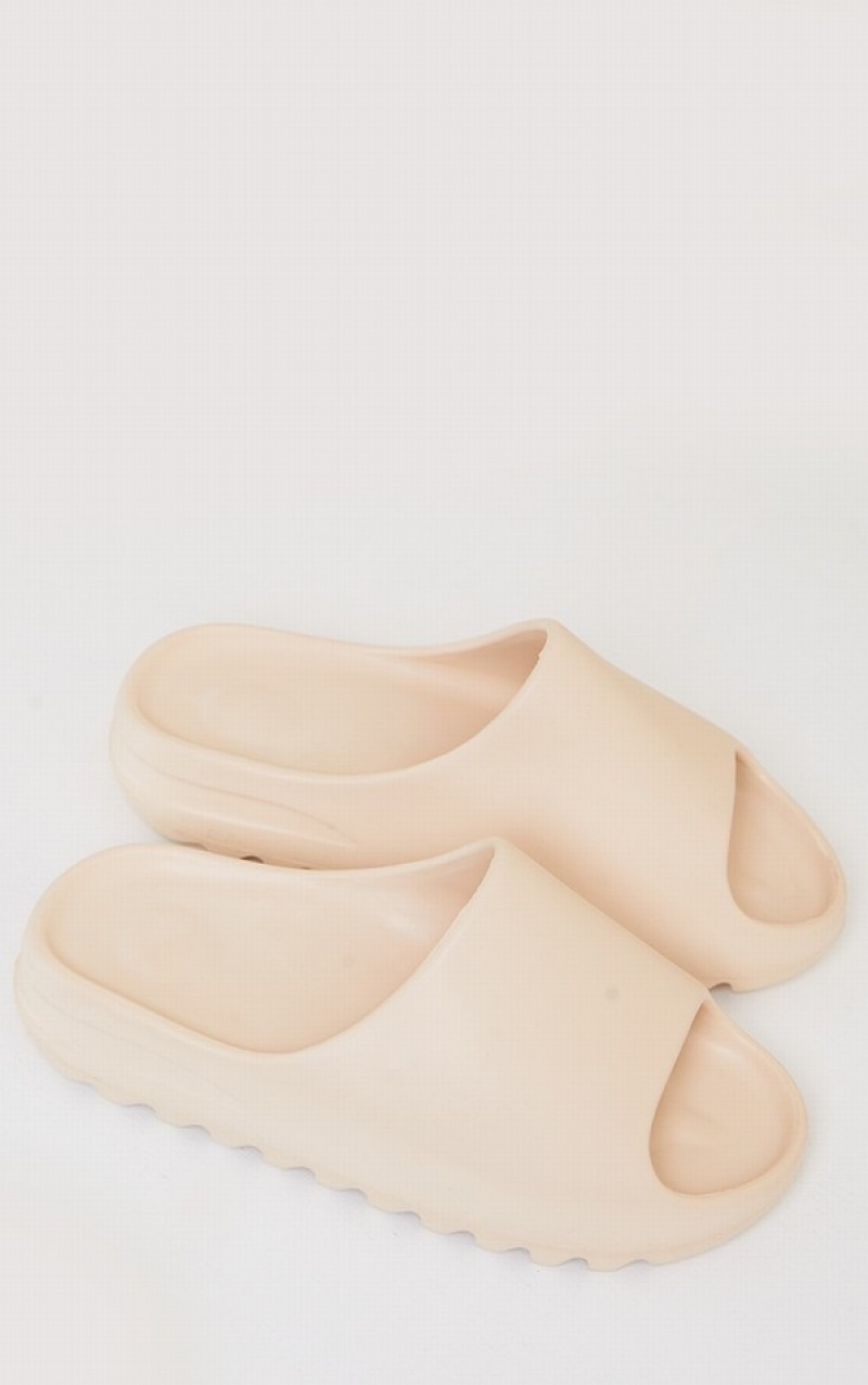 Slapi Pretty Little Thing Rubber Cu Nervuri Sole Albi | GBYW59217