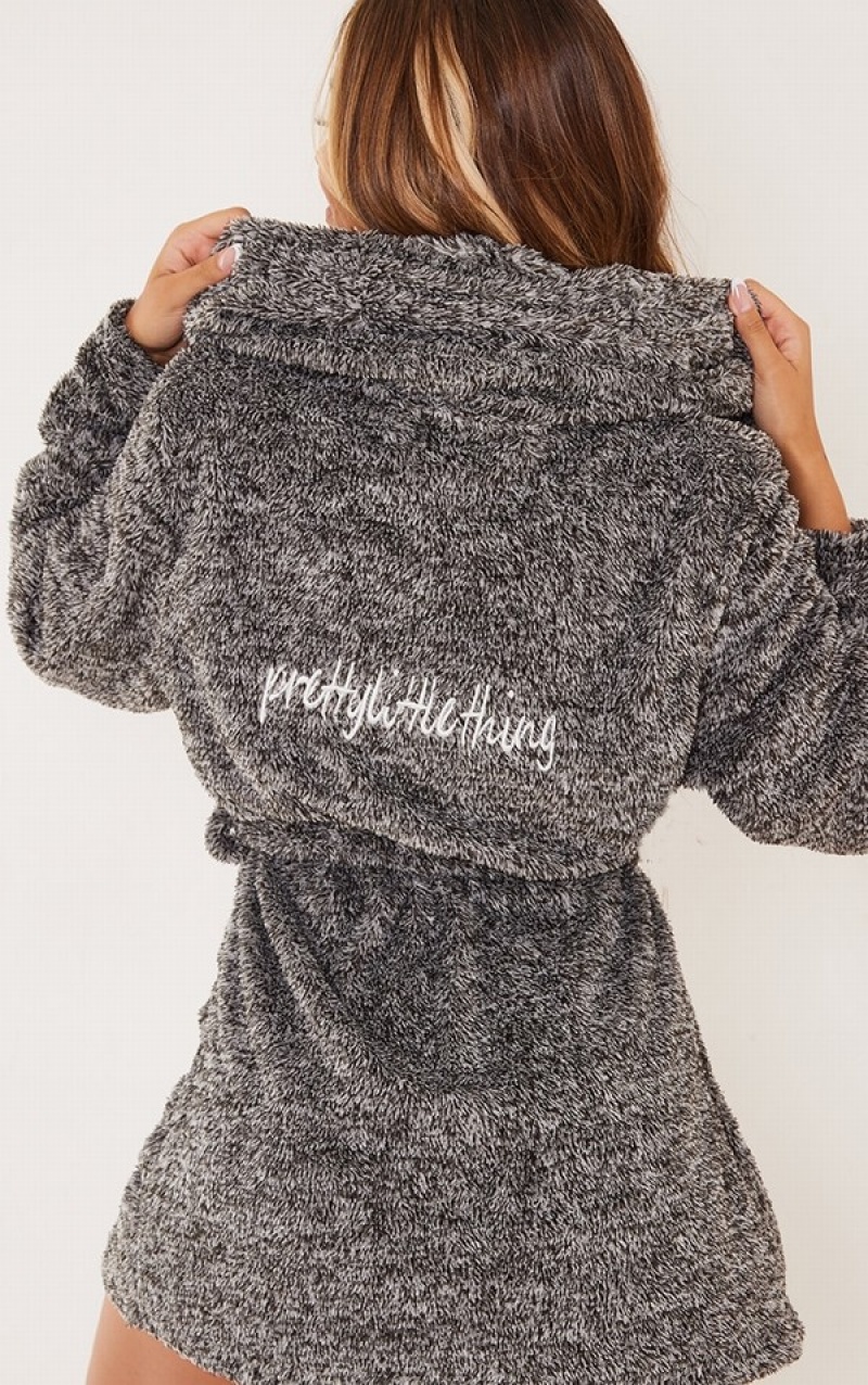 Îmbrăcăminte De Dormit Pretty Little Thing Charcoal Fluffy Bath Robe Gri | MLTU62935